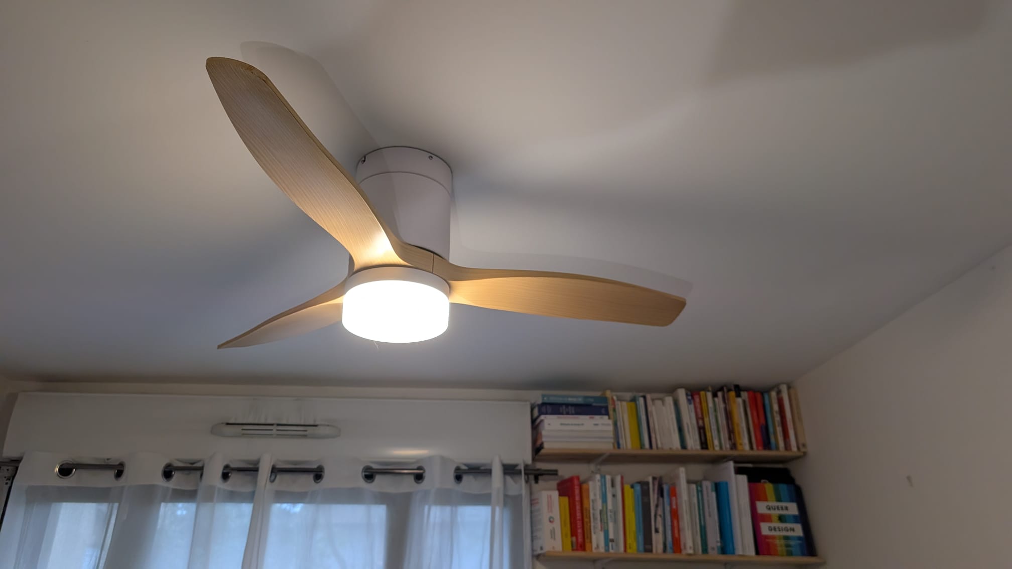 Ventilateur de plafond CREATE installé - lumière et ventilation